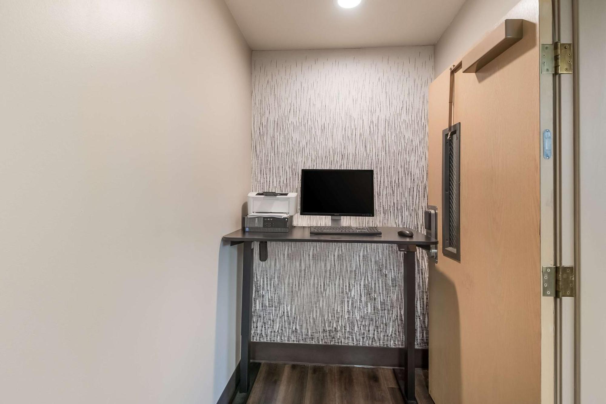 Surestay Plus Hotel By Best Western Seatac Airport Exterior foto